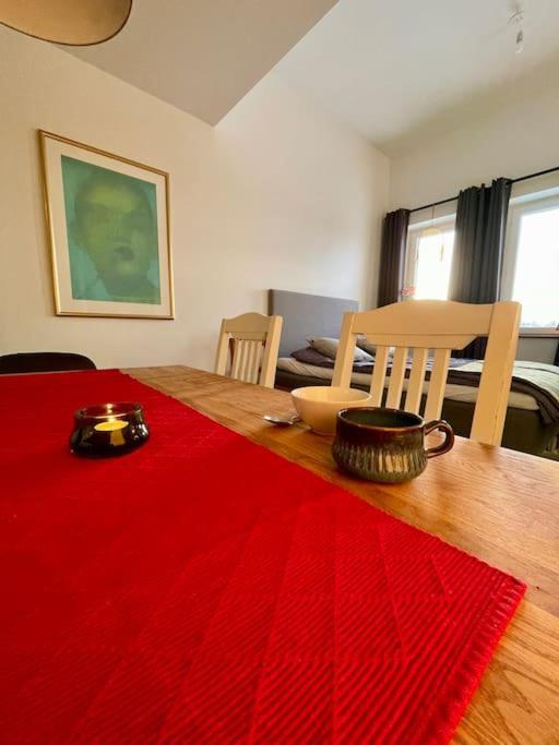 Newly Built Bright Apartment, Close To Everything If You Want To Visit Stockholm, You Will Find The Perfect Accommodation Here! Ferry Line 80 Makes It Very Convenient And Easy To Get To The City Center Нака Экстерьер фото
