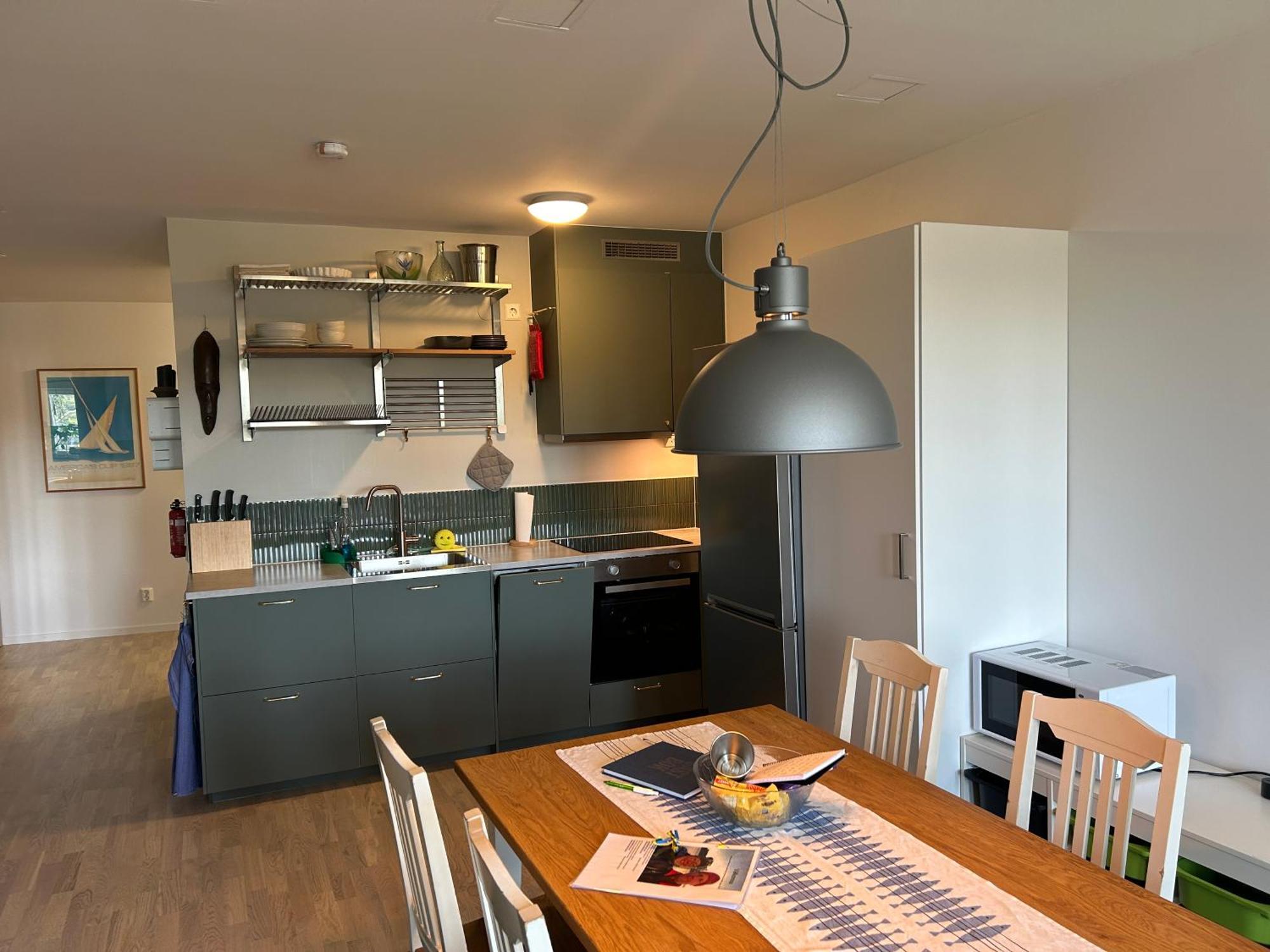 Newly Built Bright Apartment, Close To Everything If You Want To Visit Stockholm, You Will Find The Perfect Accommodation Here! Ferry Line 80 Makes It Very Convenient And Easy To Get To The City Center Нака Экстерьер фото